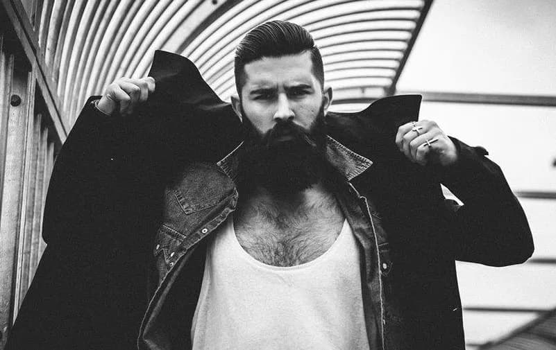 Czy broda jest modna? Sprawdź, dlaczego warto ją nosić teraz