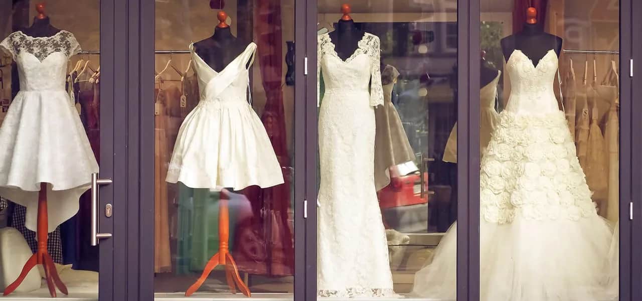 Jak sprzedać używaną suknię ślubną i uniknąć strat finansowych